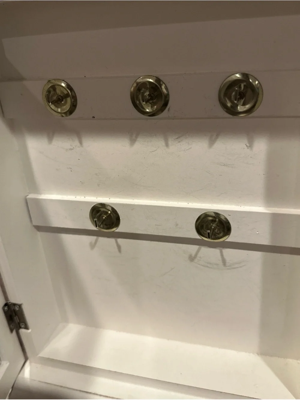 Source Unknown White Decorative Jewelry / Key Cabinet with Floral Crest